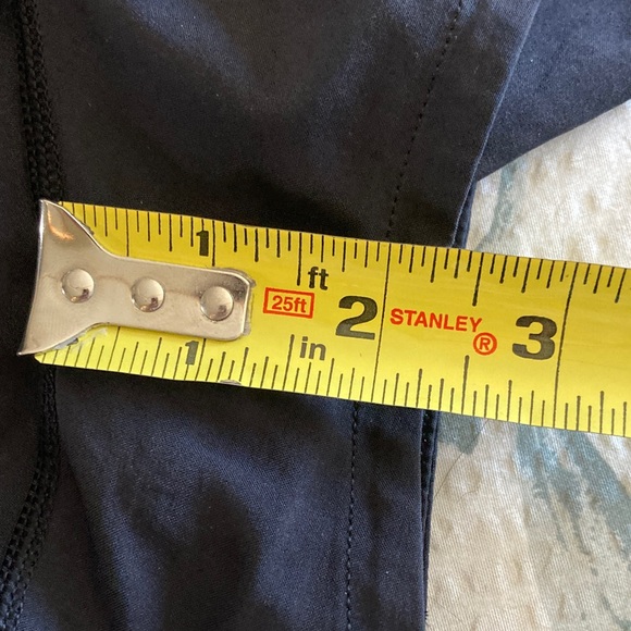 Lululemon Athletica Black speed up shorts - 2.5 inseam - Picture 5 of 6